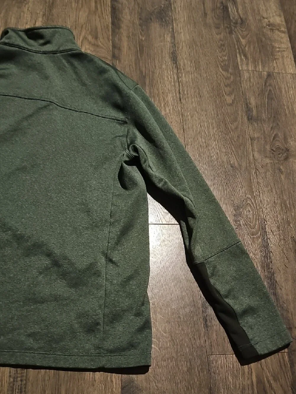 The North Face Men's Dark Olive Green Quarter-Zip Pullover Medium Shirt